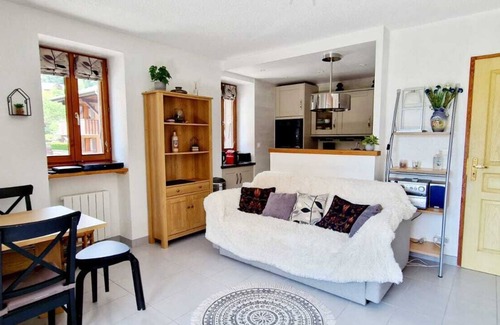 Morzine Apartment | 2 P garden apartment with terrace- Mountain view- close to the slopes
