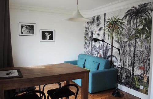 Quartier de la Goutte-d'Or Apartment | 2 Pièces avec Balcon Plein Sud