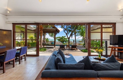 Choeng Mon House | 2 Private Pools / Sea View / Near the Beach / 5* Beach Resort