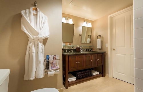 Cupertino Hotel | 2 Queen Beds, Pool, Free Breakfast, Minutes To The Tech Museum of Innovation!