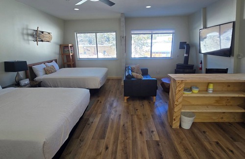 Mammoth Lakes Bed & Breakfast | 2 Queen Suite, Huge Deck, Free Breakfast!
