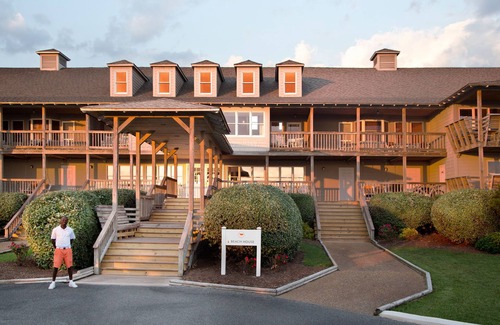 Duck Apartment | 2 Queens | Ocean View Beach + Award-Winning Spa