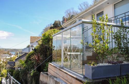 Salcombe House | 2 Rockmount
