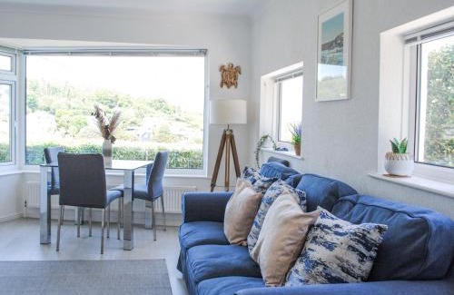 Salcombe House | 2 Rockmount