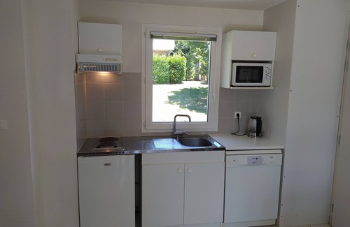 Saint-Geniez-d'Olt Apartment | 2-ROOM APARTMENT BALCONY SWIMMING POOL VILLAGE GOÉLIA