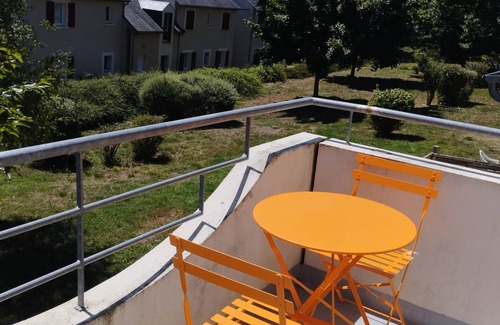 Saint-Geniez-d'Olt Apartment | 2-ROOM APARTMENT BALCONY SWIMMING POOL VILLAGE GOÉLIA