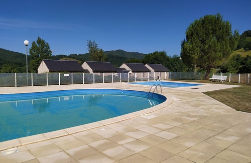 Saint-Geniez-d'Olt Apartment | 2-ROOM APARTMENT BALCONY SWIMMING POOL VILLAGE GOÉLIA