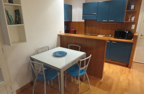 Carre d'Or Apartment | 2 rooms in the golden square, 100 m from the beach on a pedestrian street
