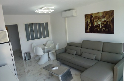 Naturist Village Apartment | 2 ROOMS LUXURY "NEW YORK" DIRECT BEACH-HELIOPOLIS-NATURIST VILLAGE -LE CAP D'AGDE