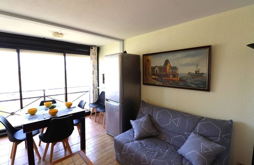 Le Grau-Du-Roi Apartment | 2 rooms with swimming pools near the sea and shops