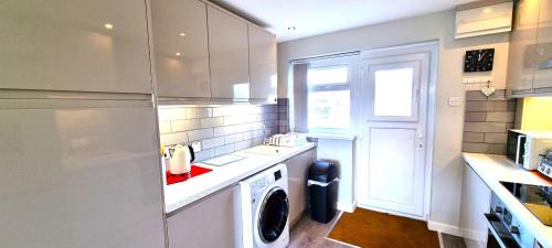 Perranporth House | 2 Rosemullion