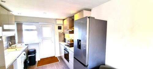 Perranporth House | 2 Rosemullion