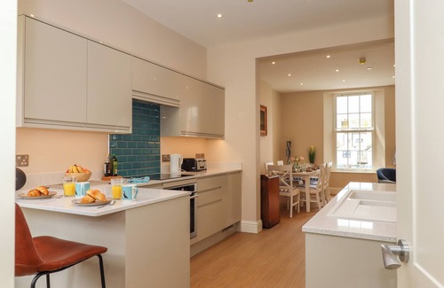 Teignmouth Cottage | 2 Sea Otter House