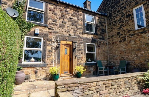 Dronfield House | 2 Snape Hill