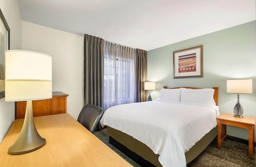 Carmel Mountain Ranch Hotel | 2 Spacious 2BR Suites w/Free Breakfast Buffet, Near Rancho Bernardo Sights