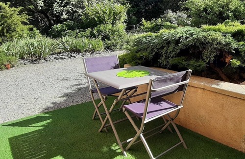 Sarlat-la-Caneda Cottage | 2 steps from the historic center, pleasant, quiet gite with beautiful saltwater swimming pool