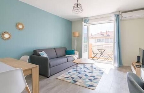 Avignon Apartment | 2 steps from the Palais *free Parking*.