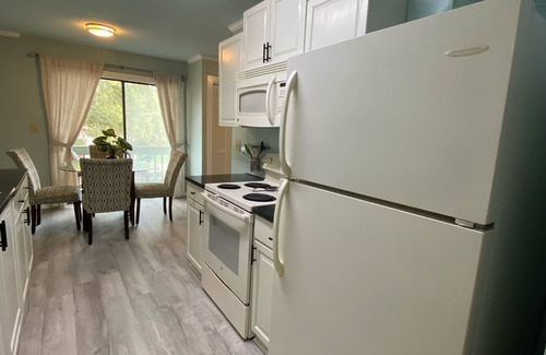 Myrtle Beach Condo | 2-Story 1300 sqft Condo w/4 Balconies, 2bedrooms, 2.5baths, 1/2 block from beach