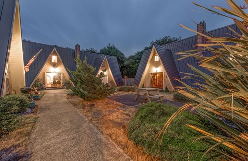 Ocean Shores Villa | 2-Story Egyptian Villa Near Beach