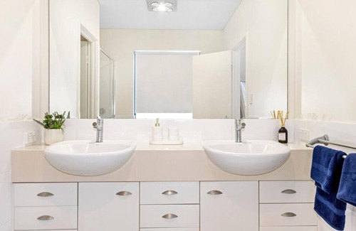 Geographe House | 2 Story luxury beach house