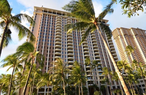 Waikiki Resort | 2 Story Penthouse 3 Bed, 3 Bath Ocean View - Lagoon Tower HGVC Hawaiian Village
