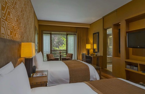 Maras Hotel | 2 Stylish Rooms w/Balcony | Close to Machu Picchu Ruins | Free Parking | Pools