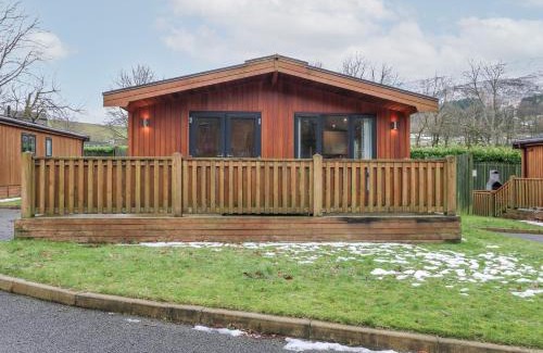 Saddleworth House | 2 Sugar Loaf Lodge