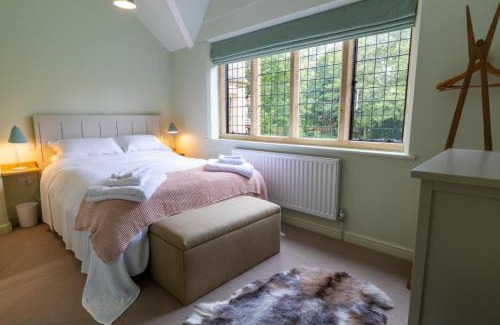 Worksop House | 2 The Winnings - Stunning Cottage on a Country Estate