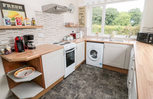 Ashington House | 2 THOMPSONS BUILDINGS, pet friendly, with a garden in Morpeth