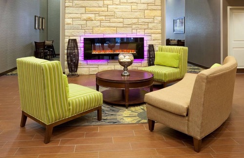 Kutzky Park Hotel | 2 Units Near Rochester Baseball Complex, Free Breakfast, Pool!
