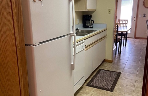 Elk Rapids Condo | #20 ELK RAPIDS BEACH CONDOMINIUM