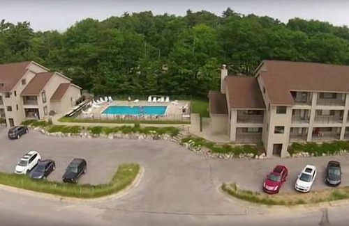 Elk Rapids Condo | #20 ELK RAPIDS BEACH CONDOMINIUM