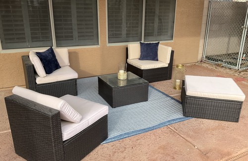 Estrella Vista House | 20 min drive to State Farm Stadium.Chill &grill in Goodyear!Poolside fun/3BR/3BA