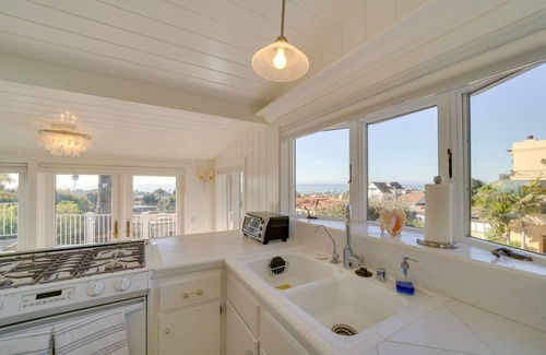 Ventura House | 20%Off Oct 16-19 Ocean Views Hot Tub/Great Reviews