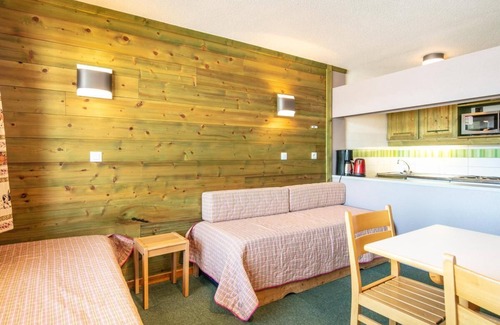 Doucy-Combelouviere Apartment | 200m from resort center, terrace, balcony, parking, tv, ski locker, 32m², Valmorel
