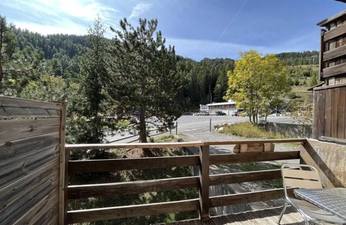 Pra Loup Apartment | 200m from ski slopes, 1st floor, view mountain, balcony, tv, 35m², Pra Loup
