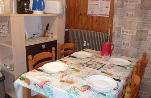 Les Gets Apartment | 200m from ski slopes, 2nd floor, view ski slopes, balcony, ski locker, 23m², Les Gets