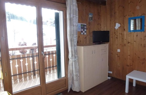 Les Gets Apartment | 200m from ski slopes, 2nd floor, view ski slopes, balcony, ski locker, 23m², Les Gets
