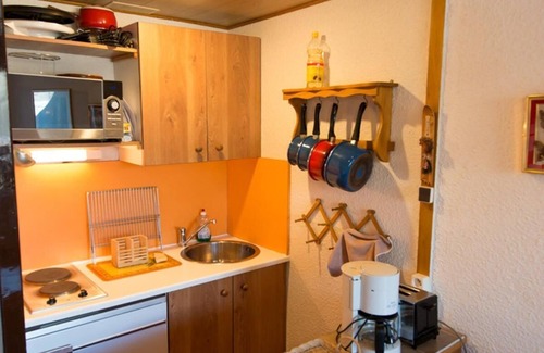 Les Claux Apartment | 200m from ski slopes, 3rd floor, balcony, tv, 25m², Vars