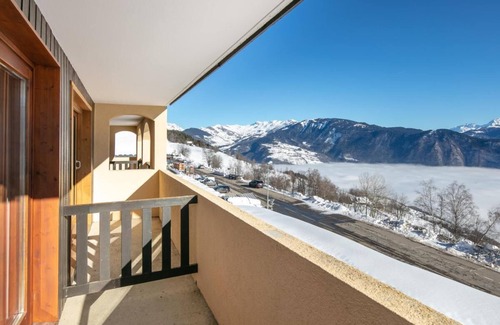 Doucy-Combelouviere Apartment | 200m from ski slopes, balcony, parking, tv, ski locker, 40m², Valmorel
