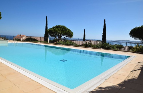 La Nartelle Apartment | 200m Plage à Sainte Maxime, Appartement Climatisé 30 m2 Avec vue mer et Piscine