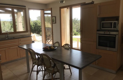 Pianotolli-Caldarello House | 200M2 sea view villa equipped with 4 bedrooms vacation very close to dream beaches.