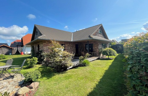 Born auf dem Darss House | 2010 opened, very quiet cottage with a huge sun terrace