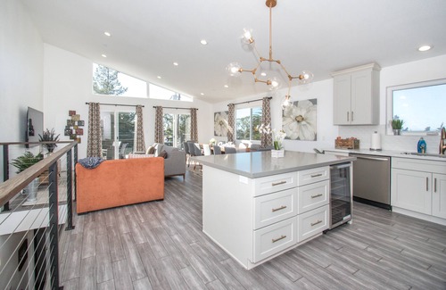 Edgemar - Pacific Manor House | 2019 Build, New, Modern, Gorgeous 4 Bedroom 3 Bath Home w/Ocean View!