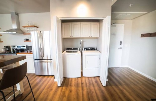 Southside Apartment | 201The Lofts, by Flagtown, 2 bed 2 bath