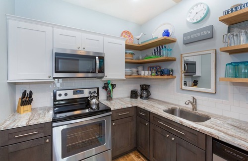Isle of Palms Condo | #202 "Top O' the Stairs" 2Br/1Ba, Pet-Friendly