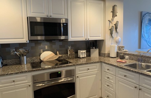 Pensacola Beach Condo | 2024 Dates now open! Emerald Isle, 5 star, Free Lazy Days beach chairs.