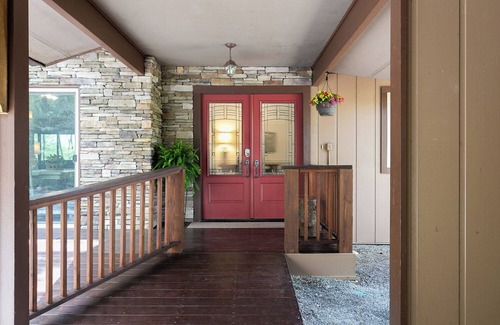Brevard House | 2024 Winter Special! Spacious Family Retreat W/Stunning Mountain View