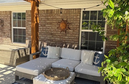 Augusta House | 2026 Masters Rental - 5 miles to Course, POOL for Entertaining @ Private Home