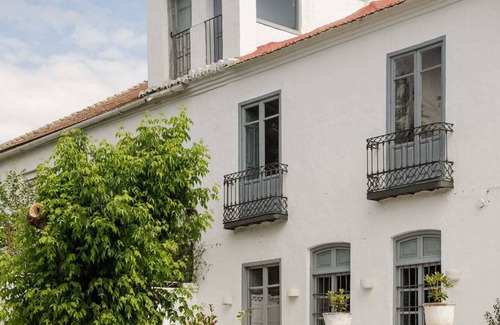 Zujaira Cottage | 20KM FROM GRANADA Boutique Hotel cataloged with more than 150 years. Reformed
